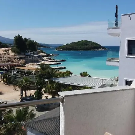 Adriatik Hotel 4*