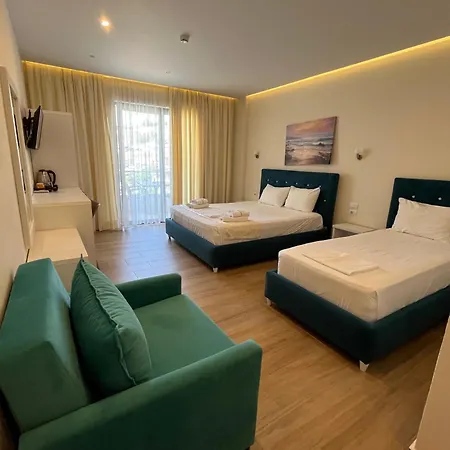 فندق Adriatik 4*